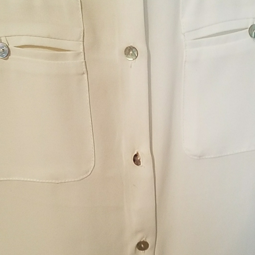 Button down top M - Picture 3 of 4